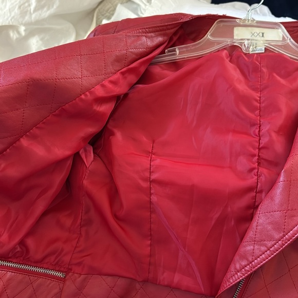 Red faux leather jacket - Picture 8 of 8